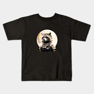 Astronaut Raccoon on the moon Kids T-Shirt